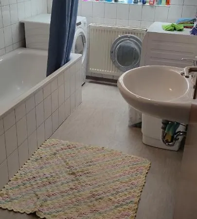 Wohnzimmer+2 Extra Bett 가이슬링겐스타이게